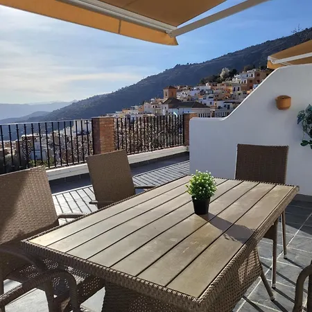Beck- Tierra Apartment Soportujar